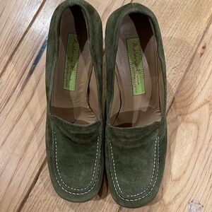 Materia Prima Goffredo Fantini Olive Suede Pumps